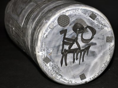 Vase signé Jacques Pouchain Période Poët-laval