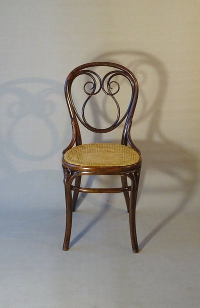 Chause Thonet N°13 bentwood, vers 1875 ,cannée, état original.
