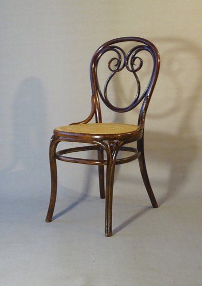 Chause Thonet N°13 bentwood, vers 1875 ,cannée, état original.