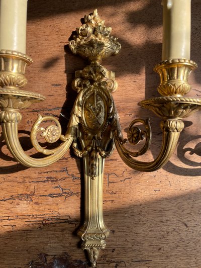 Paire d’appliques en bronze 