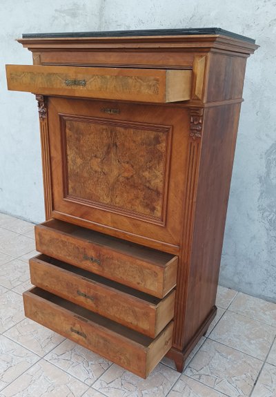 Grande segretaria in noce Luigi XVI
