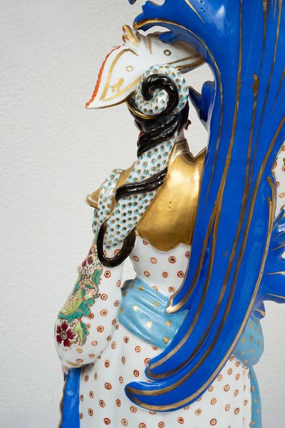 Paire de lampes anciennes en porcelaine dans le goût de Jacob Petit.19ème siècle.