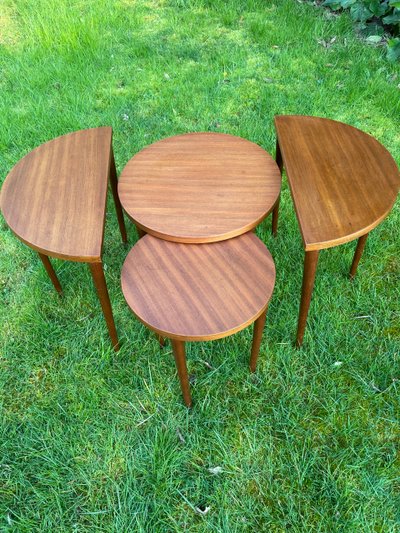 Table gigognes 