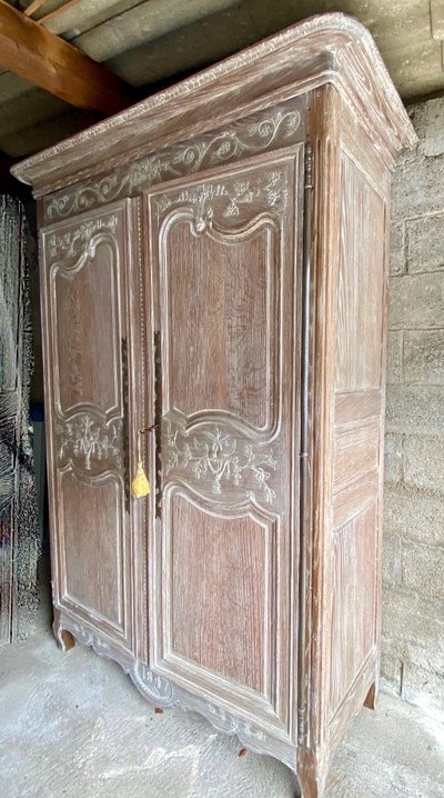 19th century ceruse oak armoire