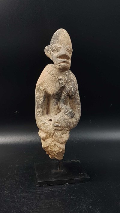 Terracotta maternity ward, Lobi people, Burkina Faso