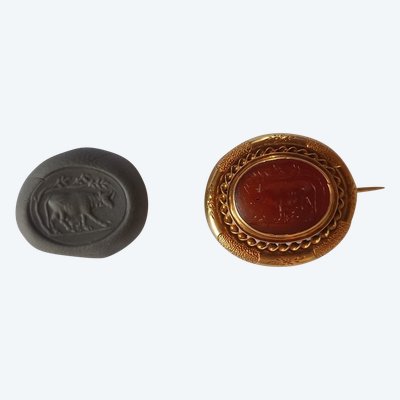 Ancient Rome, circa 1st century - carnelian intaglio - 19th c. gold brooch setting