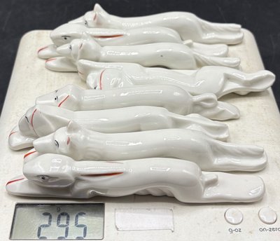 8 KNIFE HOLDERS
