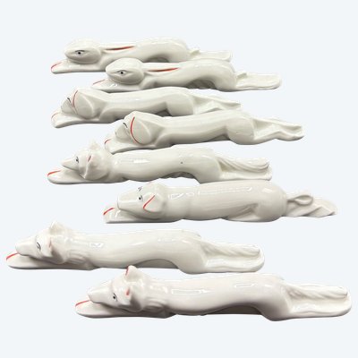 8 KNIFE HOLDERS