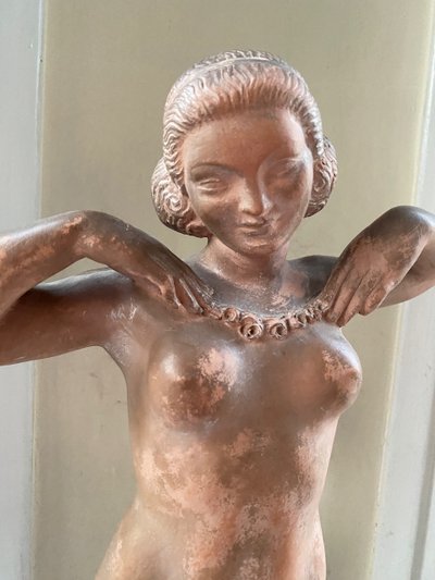 Sculpture en terre cuite Art Déco. Nu féminin. Réal Pedretti. 1934.