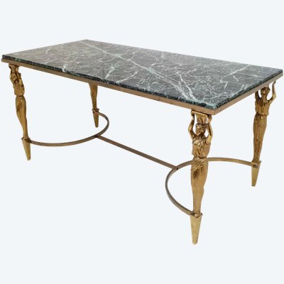Maison JANSEN Table basse en bronze et laiton doré, cariatides et marbre