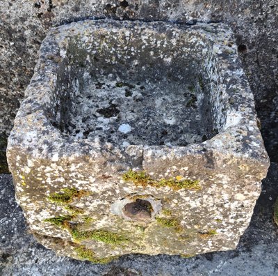 Small square hardstone trough 19th century