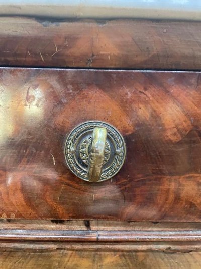 Commode époque Restaurarion en noyer et marbre blanc 