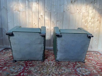 Paire de fauteuils club en Skaï vert 1940