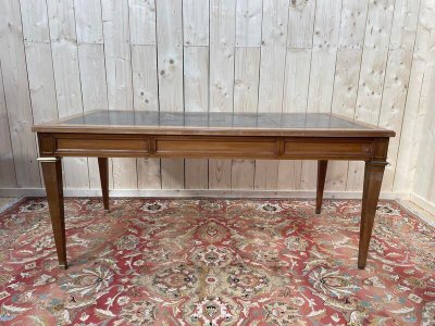 Bureau plat de style Louis XVI cuir noir 