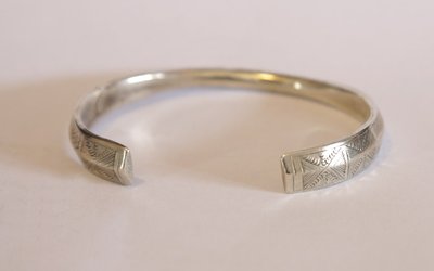 Bracciale in argento massiccio, Birmania