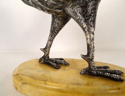 Scultura in argento massiccio Gallo che cammina Base in marmo Siena XIX secolo