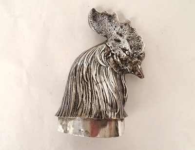 Scultura in argento massiccio Gallo che cammina Base in marmo Siena XIX secolo