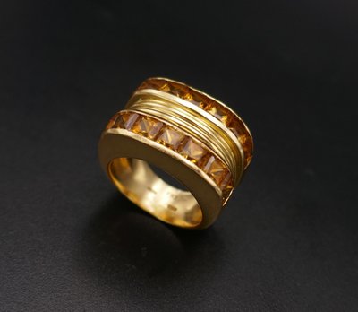 Fred, Bague Signée Ornée De Citrines, Or Jaune 18 Carats.