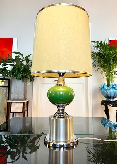 Lampada vintage in metallo stile spaziale con paralume in tessuto
