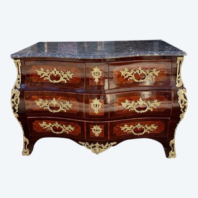 Commode tombeau estampillée Mondon