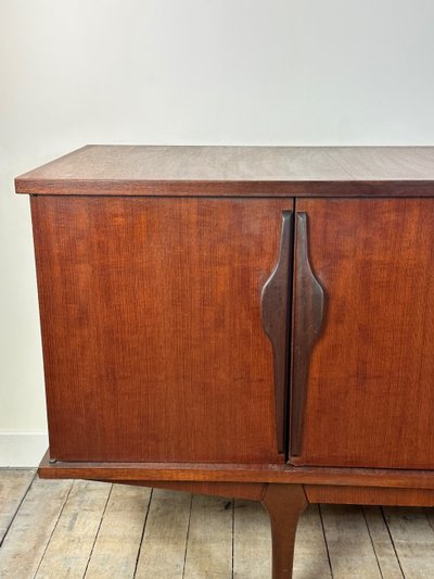 Vintage Teakholz-Schrank von Jentique furniture 1960