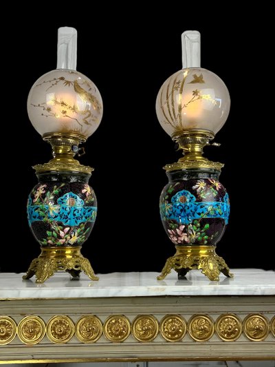 PAIR OF EARTHENWARE / CLOISONNÉ ENAMEL "BORDEAUX VIEILLARD" NAPOLEON III LAMPS