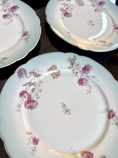 Fine Porcelain Dinner Plate Set - Monogrammed Carnation Flower Decor