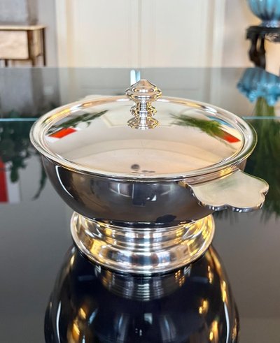 20th Century Art Deco Silver Plated Vegetable Dish
