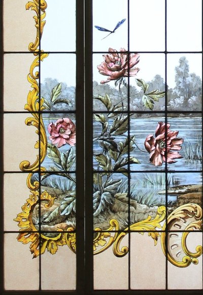 Vetrate - Vetrate - Fiori, uccelli, farfalle in riva all'acqua