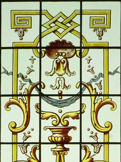Stained glass - Stained glass windows - Shell and scroll decoration