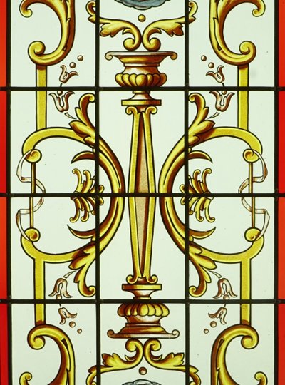 Stained glass - Stained glass windows - Shell and scroll decoration