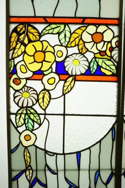 Vitrail - Stained glass - Cascade De Fleurs