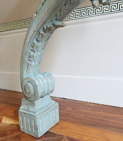 Console d'applique demi-lune d'époque Louis XVI dans le goût de Jacob, bois patiné et marbre