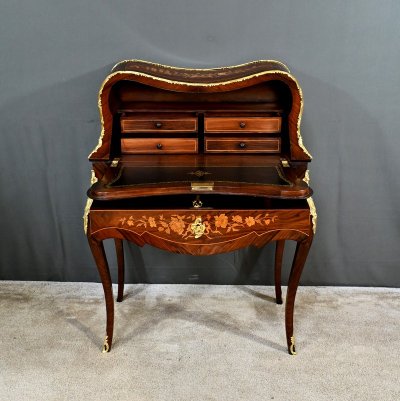 Bureau de Dame en Palissandre, style Louis XV – 2ème Partie XIXe