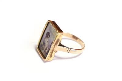 Victorian dog ring, Portrait miniature dog ring, 9k gold, England, Spaniel brittany