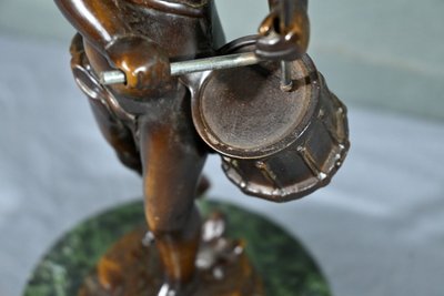 Putto in bronzo con tamburello, firmato A.Moreau – fine XIX secolo