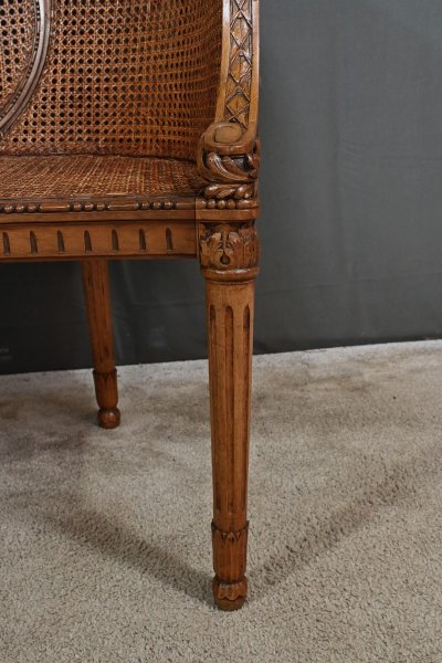 Louis XVI style walnut basket bench – 2nd part of the 19th century