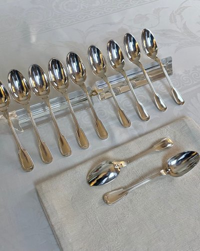 Cuillères à Dessert En Métal Blanc - XXe Siècle