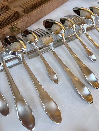12 Piece Stainless Steel Cutlery Tray - Set