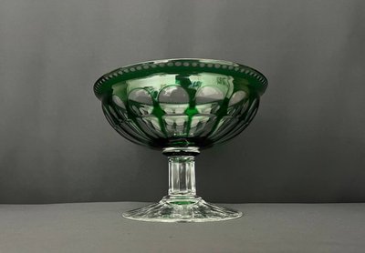 Coupe En Cristal Vert Taillé – Style Art Déco
