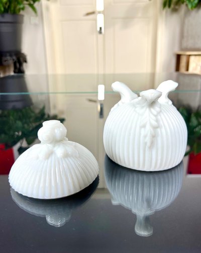 Barattolo per caramelle Drageoir Scatola opalina bianca - Decorazione