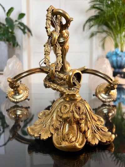 Lustre En Bronze Inspiration Louis XVI - Globes Verre Dépoli - Fin XIXe Début XXe Siècle