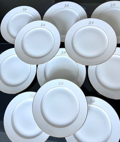 12 Dinner Plates Gold Fillet Design - Limoges Porcelain - Monograms