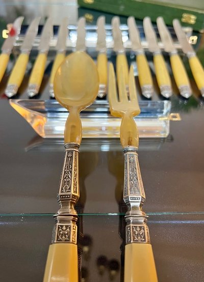 Entremet And Salad Serving Knives In Silver Horn And Metal Art Deco Service