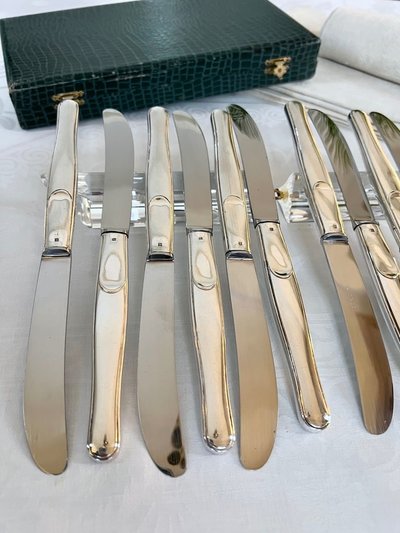 Couteaux De Table En Métal Argenté - Blades Inox - Vintage