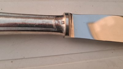 12 Christofle silver-plated metal knives / 22.5 cm