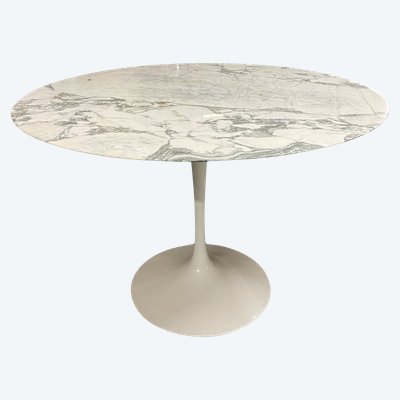 Knoll Eero Saarinen Tisch Tulpenmodell aus Marmor 107 cm