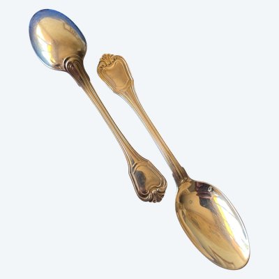 11 mocha spoons.