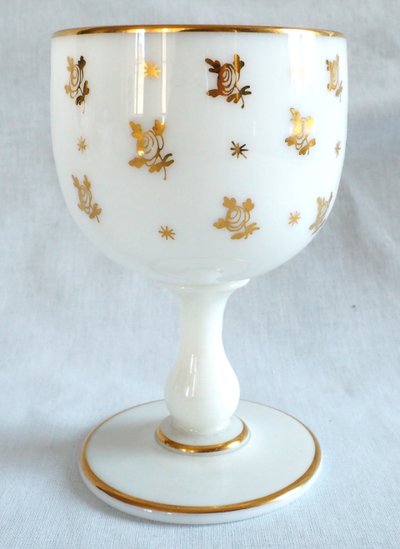 Baccarat : service de nuit en opaline dorée, époque Napoléon III vers 1860