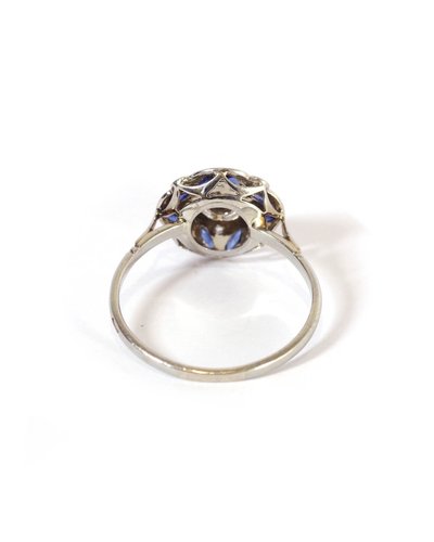 Art Deco Ring mit vierblättrigem Saphir in 18 Karat Gold und Platin, Zielring, synthetischer Saphir